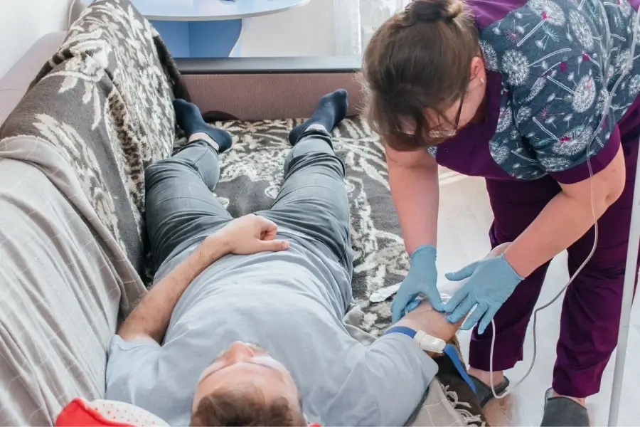 Срочный вывод из запоя в Среднеуральске: быстро, недорого